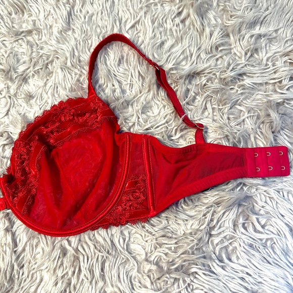 Victoria’s Secret Unlined Balconette Bra - Picture 2 of 6